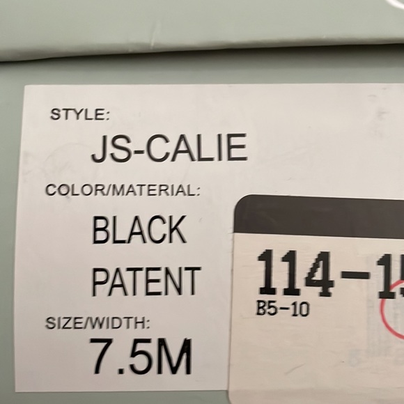 Jessica Simpson heels - black patent - Picture 6 of 6